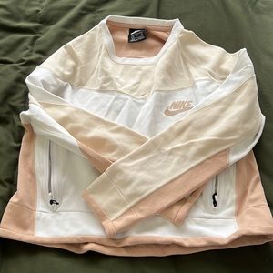 Perfect Nike Crewneck